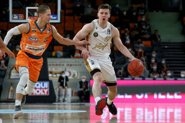 重返拳坛 重返拳坛