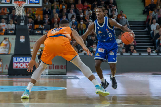 斯那球两人 斯那球两人